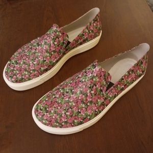 Women's size 10 CROCS